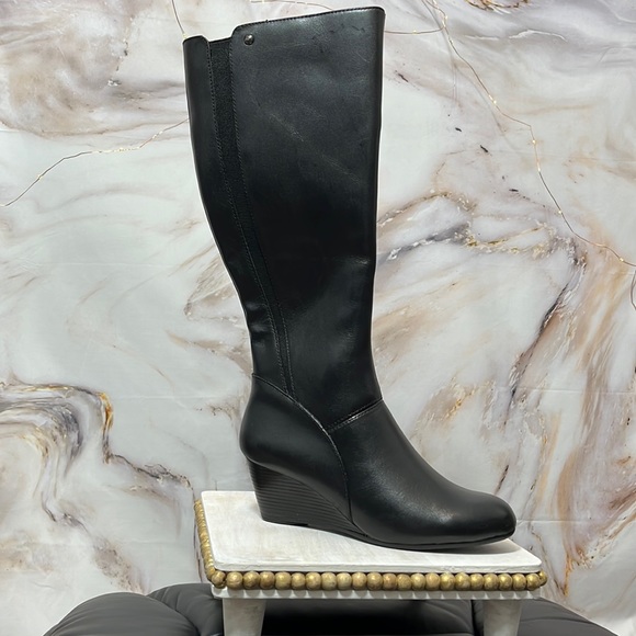 Hush Puppies Shoes Nwt Hush Puppies Waterproof Under Knee Wedge